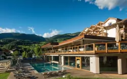 Gourmet és wellness üdülés Olasz-Tirolban a Green Lake Hotel Weiher ****+-ben, félpanzióval és medencével