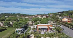 Ośrodek z tarasem, Onda Blu Resort ****, Manerba del Garda, Włochy
