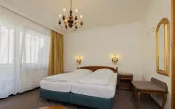 Szobák, Hotel Tauernhof Kaprun ****, Alpok, Ausztria