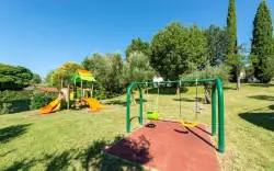 Plac zabaw, Camping Fontanelle ****, Moniga, Włochy