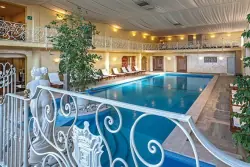 Vnitřní bazén, Quisisana Hotel Terme & Beauty Farm ****, Abano Terme, Itálie