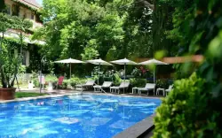 Basen zewnętrzny, Hotel Juliane ****, Meran, Włochy