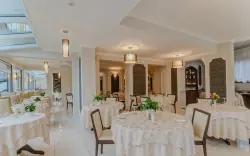 Restaurace, Hotel Flora, Stresa, Itálie