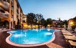 Medence, Hotel Bisesti ***, Garda, Olaszország