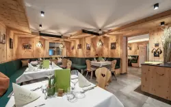 Restauracja, Vitaurina Royal Hotel ***, Alpy, Włochy