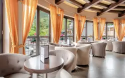 Hotel Cafe, Dolomiti Chalet, Vason