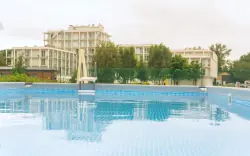 Venkovní bazén, Hotel ARCHE Fabryka Samolotów ****, Mielno, Polsko