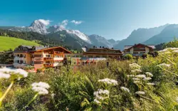 Maria Alm am Hochkönig: Berg & Spa Hotel Urslauerhof **** s polpenziou a wellness so 6 saunami + zľavová karta