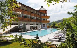 Relax v Bavorskom lese: Bayerischer Hof Rimbach **** s polpenziou a obrovským wellness (4 000 m²) + masáž
