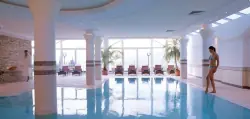 Beltéri medence, Finkennest Panoramic Garden Resort ****, Schenna, Olaszország