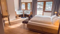 Pokoje, Alpine Hideaway ZILLERTALERHOF ****, Austria