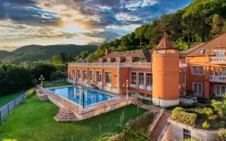 Bellevue konferenčný a wellness hotel ****, Ostrihom