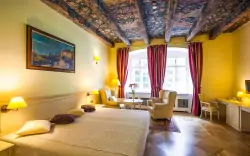 Superior háromágyas szoba, Hotel Tyn Yard Residence ****