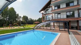 Bazén, Apartament Karwica Zapach Lasu, Mazury, Poľsko 