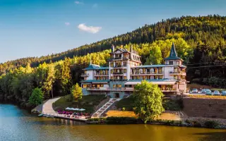 Retro Riverside Wellness Resort *****, Březová 
