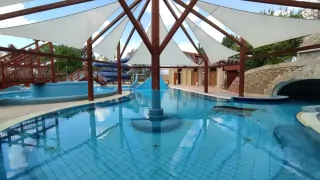 Berekfürdői termálfürdő, Touring Hotel **, Berekfürdő, Magyarország
