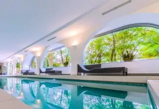 Vnútorný bazén, Pytloun Schlosshotel Weikersdorf ****, Baden, Rakúsko
