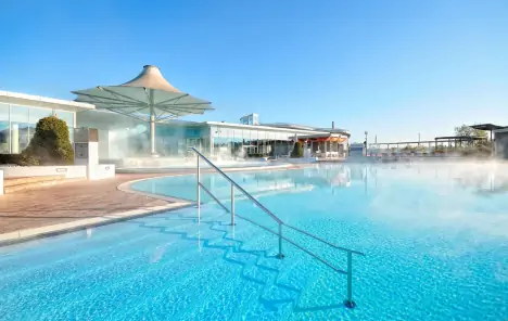 Wellness, Therme Laa - Hotel, Csendes Gyógyfürdő és Villák ****