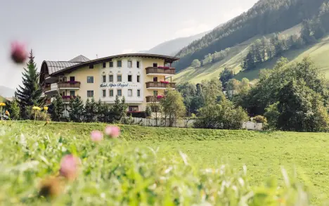 Alpin Royal Wellness Refugium & Resort Hotel ****, Włochy