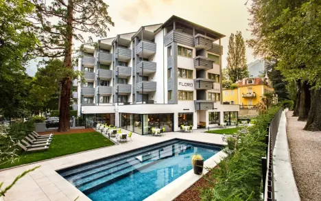 **Flora Hotel & Suites***, Merano, Olaszország - medencés szálloda