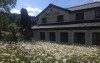 Hotel je obklopený přírodou