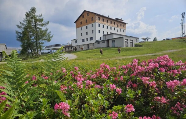 Hotelová budova, Hotel Tauplitzalm  ***, Tauplitzalm, Alpy, Rakousko