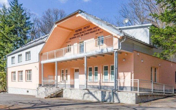 Chata Živec, Písek