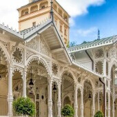 Piac-Colonnade