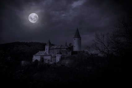 Objevte to NEJ z Česka: 10 NEJstrašidelnějších míst v Česku + 4 tajné tipy